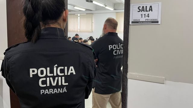 Imagem referente a notícia: PCPR realiza concurso para mais de 62 mil candidatos em Curitiba, Londrina e Cascavel
