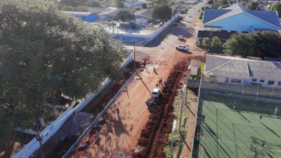 Título: Prefeitura dá prazo de três meses para empresa avançar obra na Rua Cabo Clodoaldo Ursulano, em Cascavel