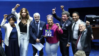 CUT elogia fim da “massacrante” 6x1; CNI quer revisar PEC aprovada
