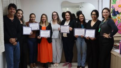 Prefeitura de Cascavel reconhece profissionais da educação que se destacaram na formação continuada em 2026