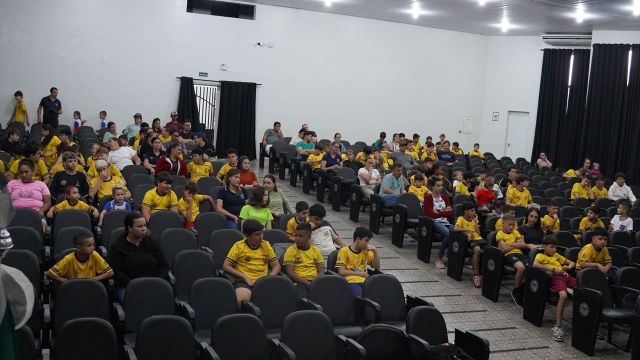 Projeto Talentos de Jesus entrega presentes para mais de 250 crianças em Itaipulândia