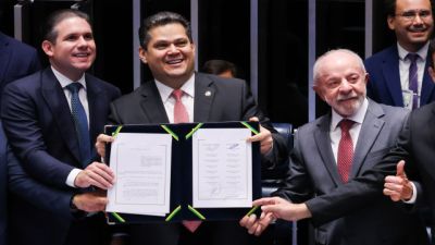 Descanso de trabalhador não quebra empresas, diz Lula após fim da 6x1