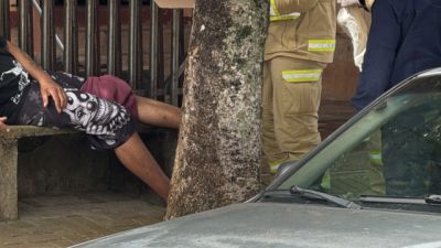Trabalhador cai de três metros durante manutenção de telhado no Bairro Bela Vista em Cascavel