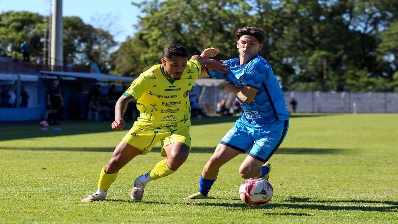 Imagem referente a notícia: Azuriz vence o Cascavel por 1 a 0 e garante vaga no mata-mata da Copa Paraná