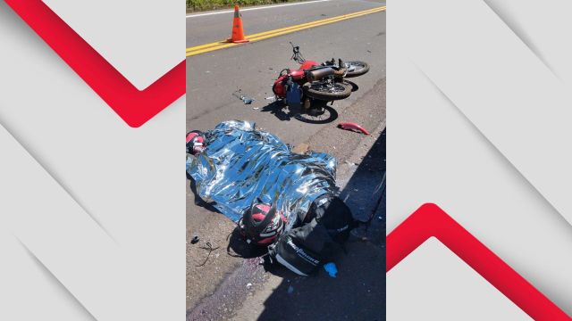Mototaxista de 73 anos morre após bater na traseira de caminhonete na PR-484 em Três Barras do Paraná