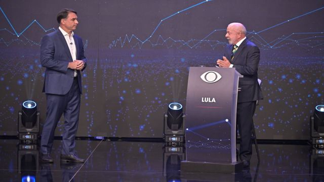 Lula e Flávio fazem primeiro debate das eleições na TV Band