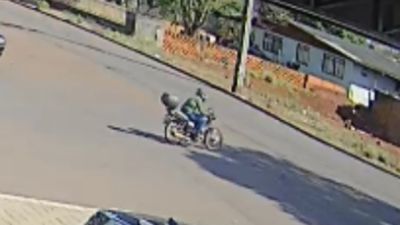 Motocicleta é furtada em cerca de três minutos no Centro de Corbélia