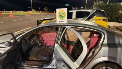 ROTAM apreende mil pacotes de cigarros contrabandeados após fuga na PRC-272, em Iporã