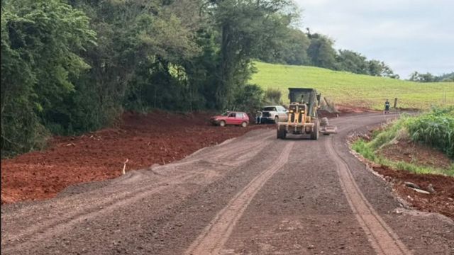 Santa Tereza do Oeste avança com obras de infraestrutura, educação, esporte e lazer em diferentes regiões