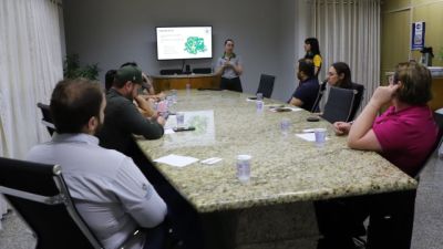 Sindicato Rural de Medianeira e Senar-PR apresentam cursos de capacitação para 2027 em Itaipulândia