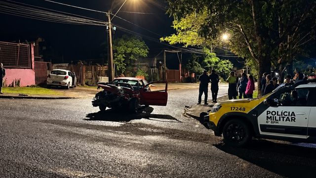 Motorista é preso por embriaguez ao volante após causar acidente no Bairro Morumbi, em Cascavel