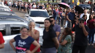 Campanha de Lula denuncia falta de transporte em nove estados