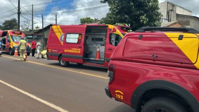 Colisão entre duas motos deixa quatro pessoas feridos no Jardim Clarito, em Cascavel
