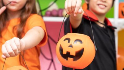 Halloween terá caça ao chapéu de bruxa e doces ou travessuras gratuitos em Cascavel