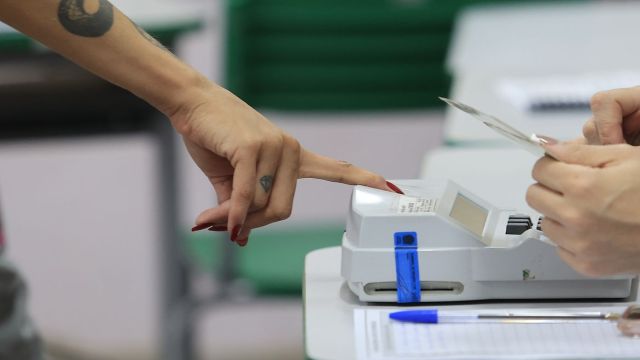 Lula cresce em número de votos em todos os estados; Flávio recuou em 6