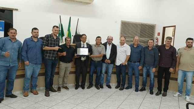 Câmara de Lindoeste homenageia delegado Marcos Fontes por 32 anos de carreira na Polícia Civil