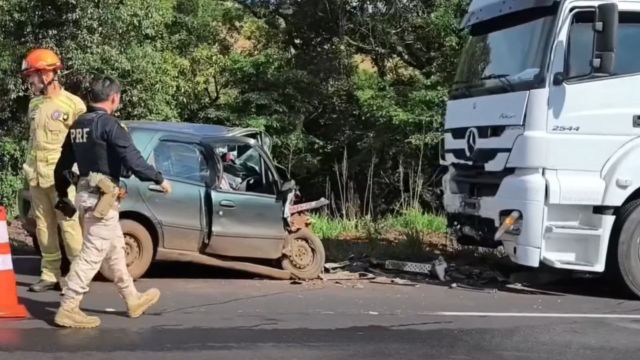 Motorista morre em colisão frontal entre carro e caminhão na BR-373, em Chopinzinho