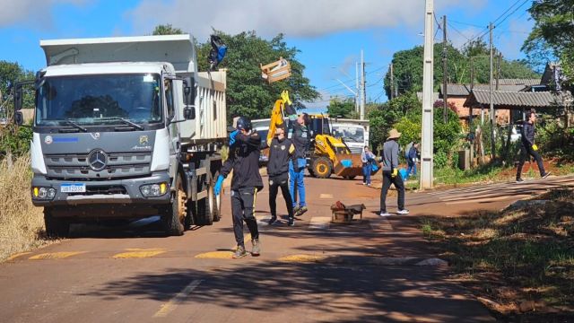 Catanduvas mantém coleta de móveis e galhos mediante agendamento após mutirão de limpeza