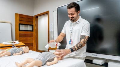 Prefeitura de Cascavel investe na capacitação de médicos para atendimento de crianças em situações de emergência