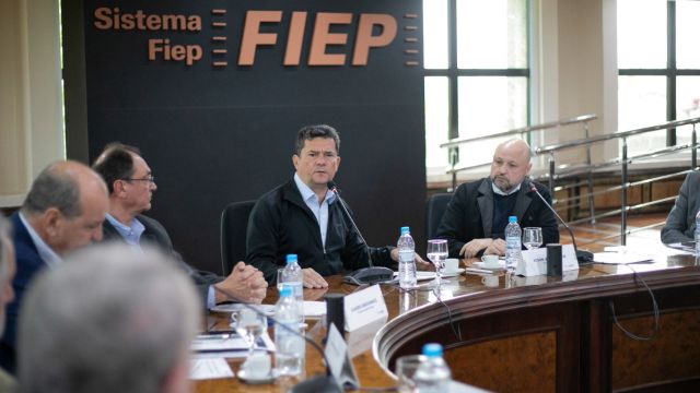 Moro afirma que indústria será estratégica em seu governo durante encontro com a Fiep