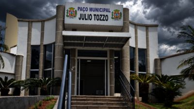 Thiago Stefanello passa o "facão" nas contas de Corbélia para manter serviços essenciais e pagamentos em dia