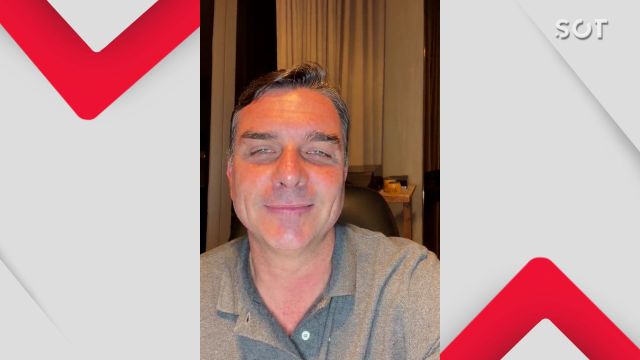 Flávio Bolsonaro diz que decidiu deixar o Brasil após alerta de Jair Bolsonaro
