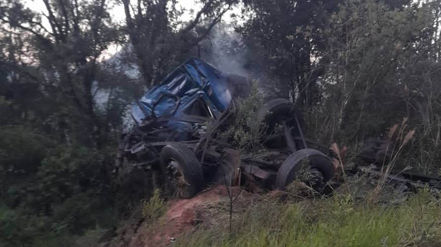 Acidente na BR-277, na Serra da Esperança, deixa três mortos e vários  feridos