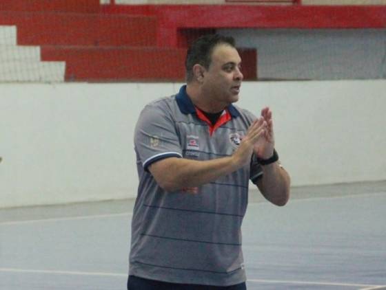 Lucas Chioro deixa o comando do Cascavel Futsal após sequência de maus resultados
