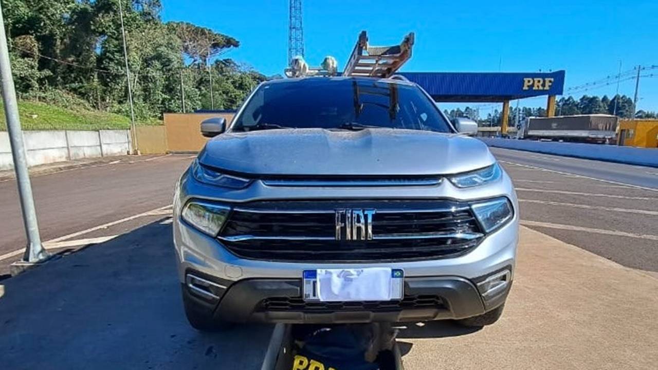 Pick up roubada no Rio de Janeiro é recuperada pela PRF em Cascavel