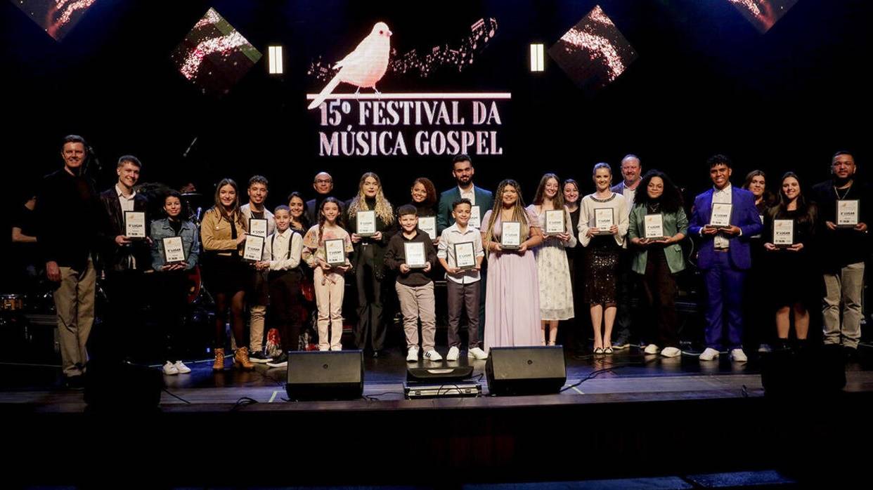 Vencedores do 15º Festival da Música Gospel de Toledo recebem premiação