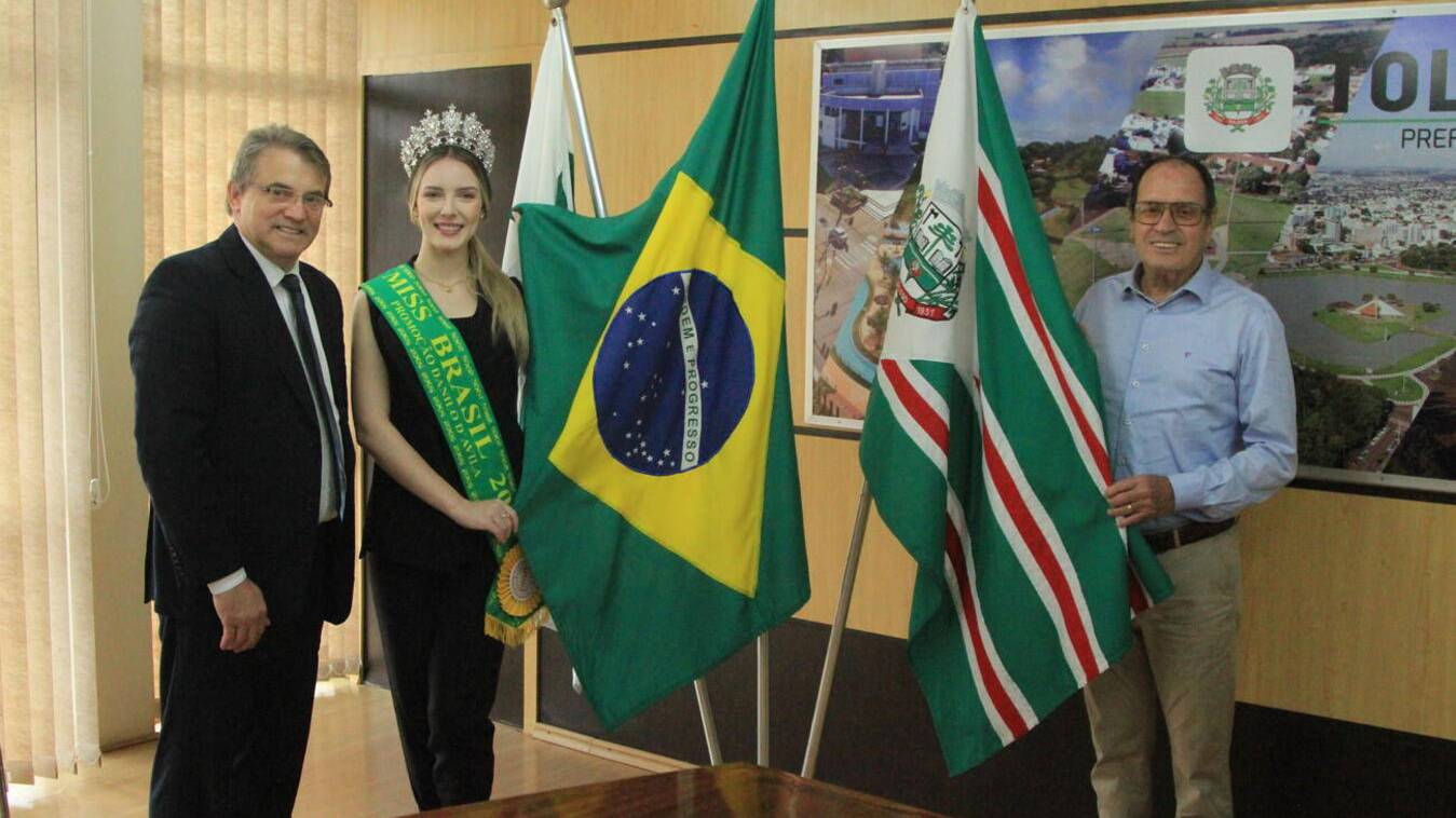 Toledana vencedora do Miss Brasil Globo é recepcionada pelo prefeito