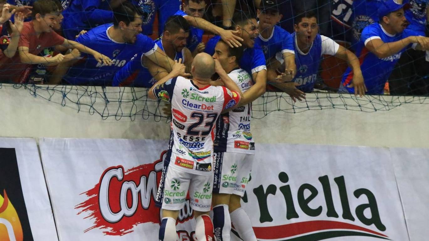 Cascavel Futsal empata em 3 a 3 diante do Operário Laranjeiras