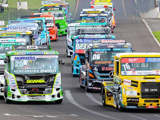 Rafael Fleck conquista título da Fórmula Truck vitória em Cascavel