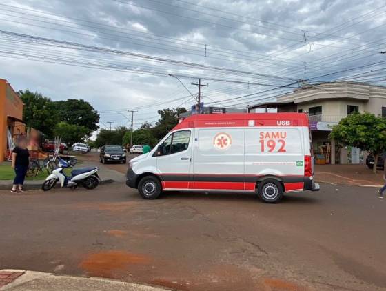 Motociclista sofre ferimentos em colisão com carro na Rua Diamante