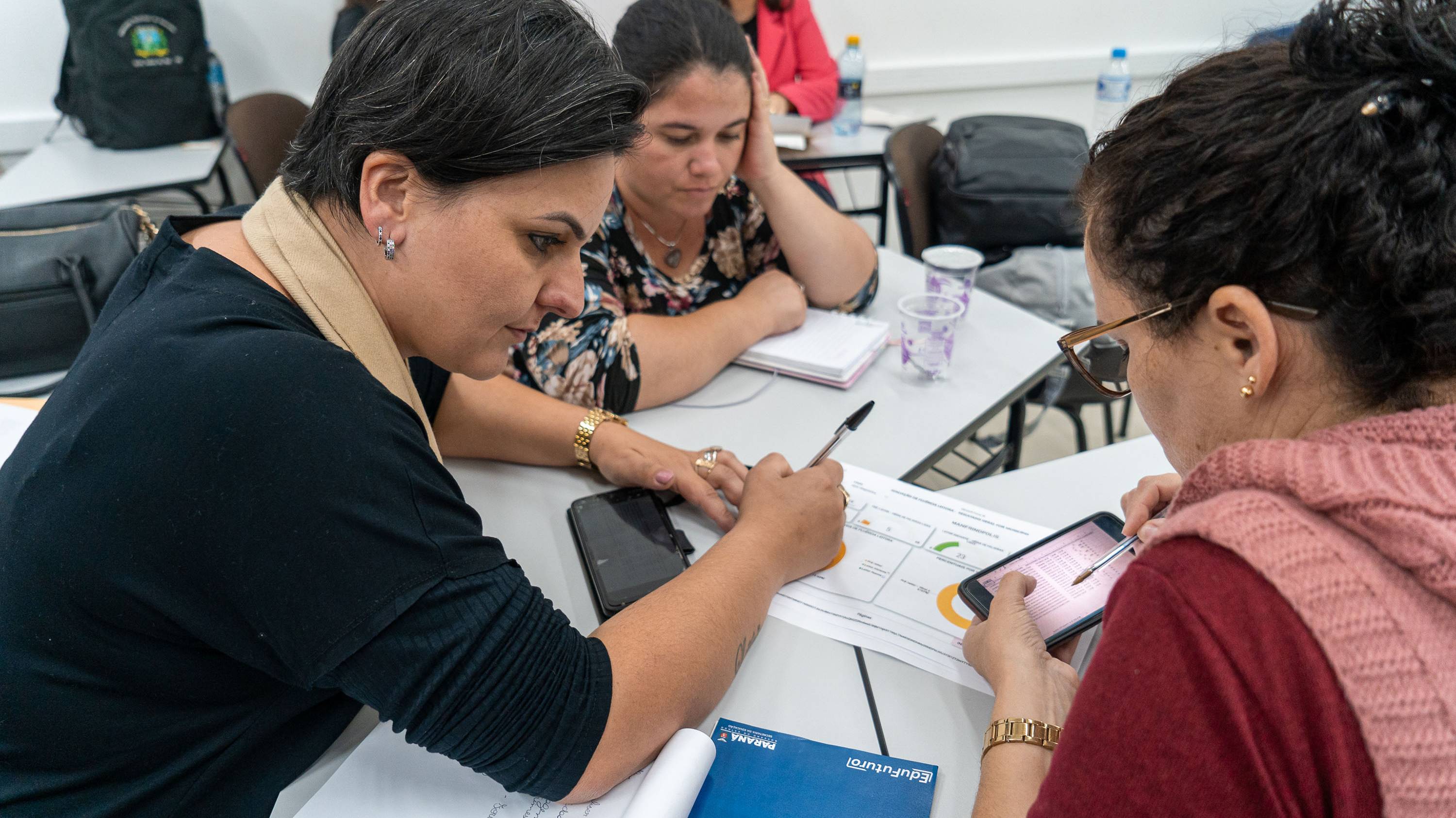 75,4% dos municípios do Paraná geraram empregos para mulheres no 1º semestre