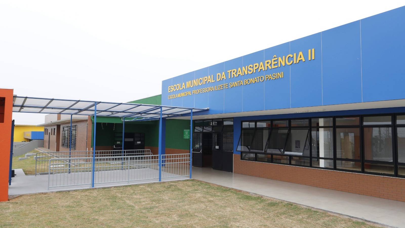 Cascavel inaugura Escola da Transparência II com capacidade para 500 alunos