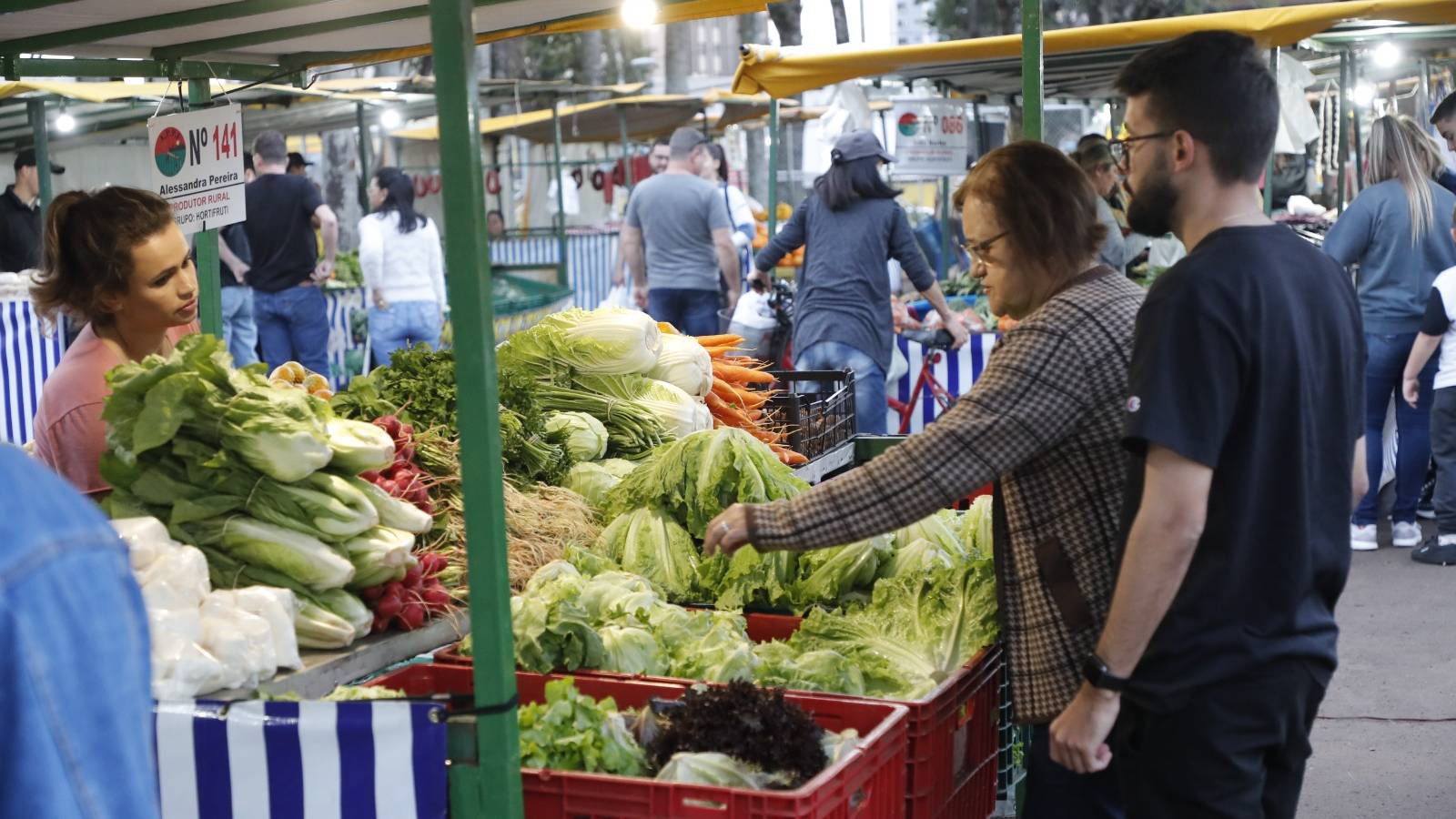 Tradicionais feiras retomam atendimento ao público em Cascavel