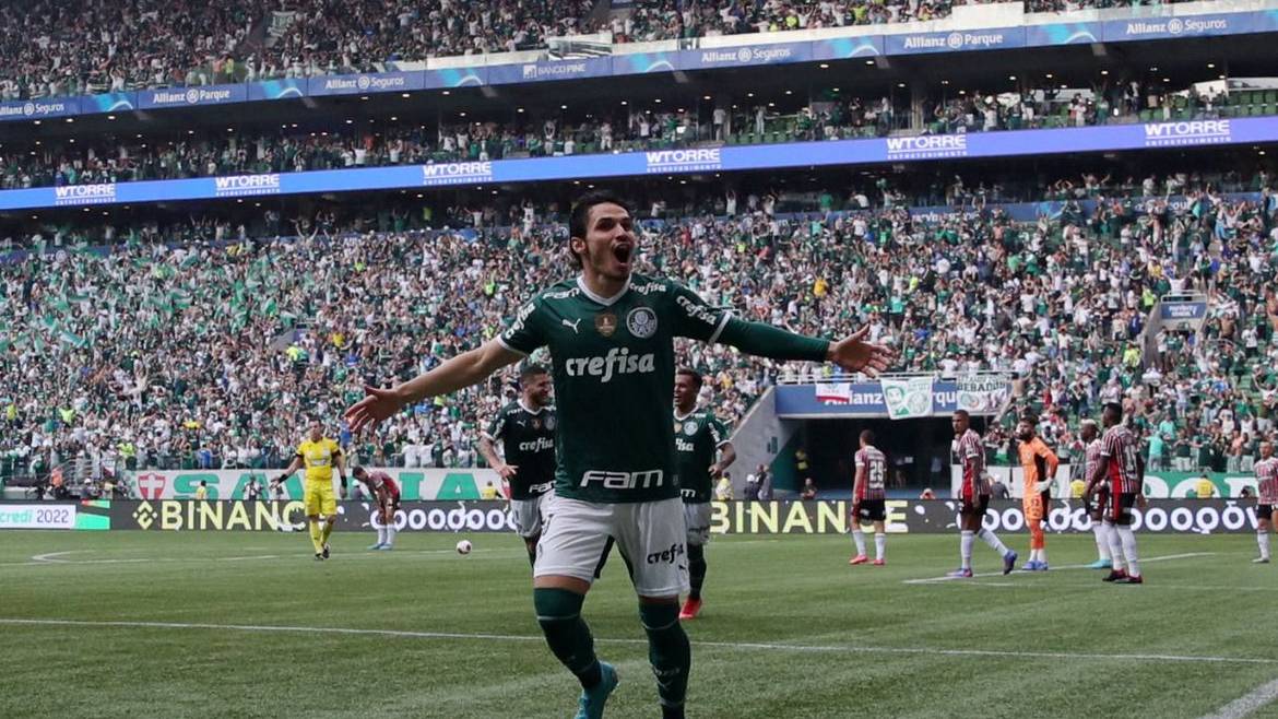 Palmeiras atropela São Paulo, vira confronto e leva título paulista