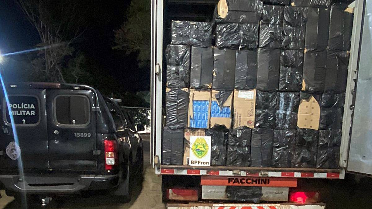 BPFRON apreende furgão carregado com 9.000 pacotes de cigarros contrabandeados em Itaipulândia