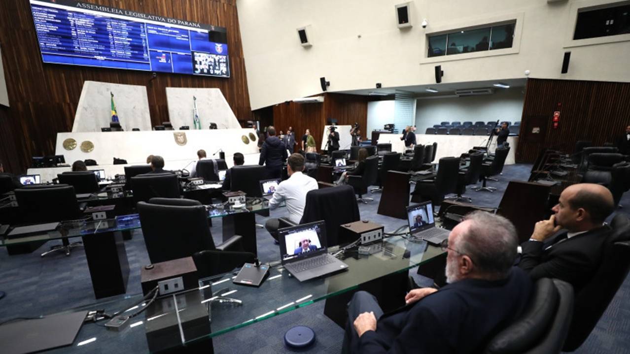 Programa "Parceiro da Escola" é aprovado em primeiro turno na Assembleia Legislativa do Paraná