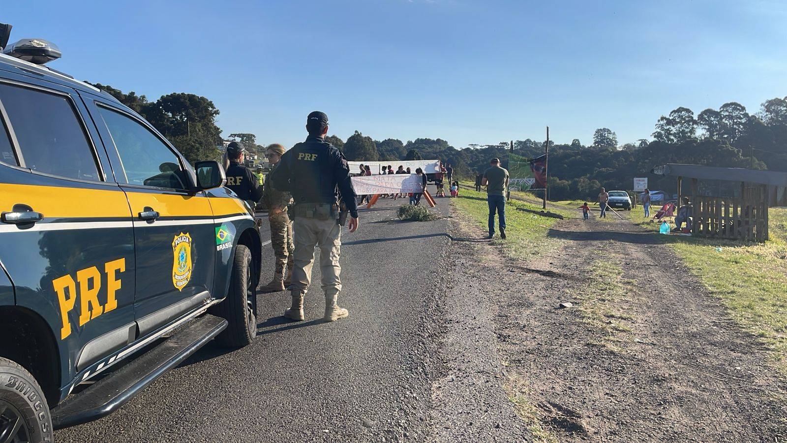 Manifestação indígena interdita BR-277 em Campo Largo por duas horas