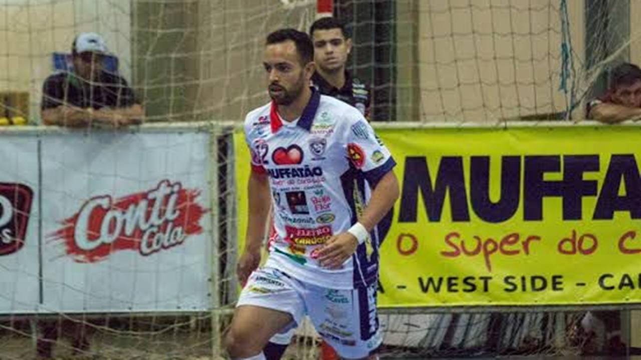 Cascavel Futsal anuncia retorno de Claudinho