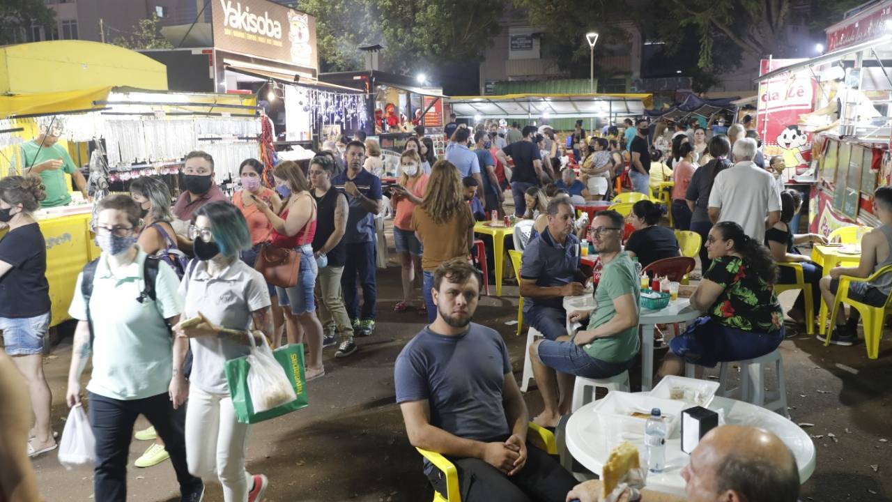 Feiras movimentam as manhãs de domingo em Cascavel