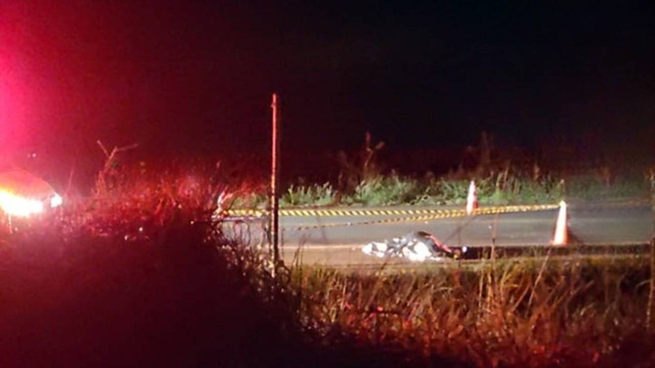 Mulher morre após atirar-se de veículo em movimento e ser atropelada na BR-369 em Corbélia