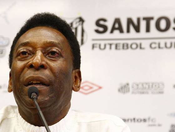 Pelé responde ao tratamento contra infecção respiratória