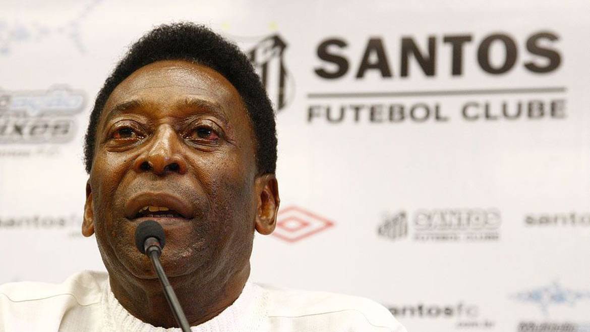 Pelé responde ao tratamento contra infecção respiratória