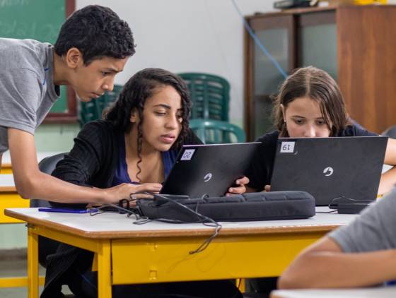 Programa Parceiro da Escola é aprovado em todos os colégios consultados em pesquisa