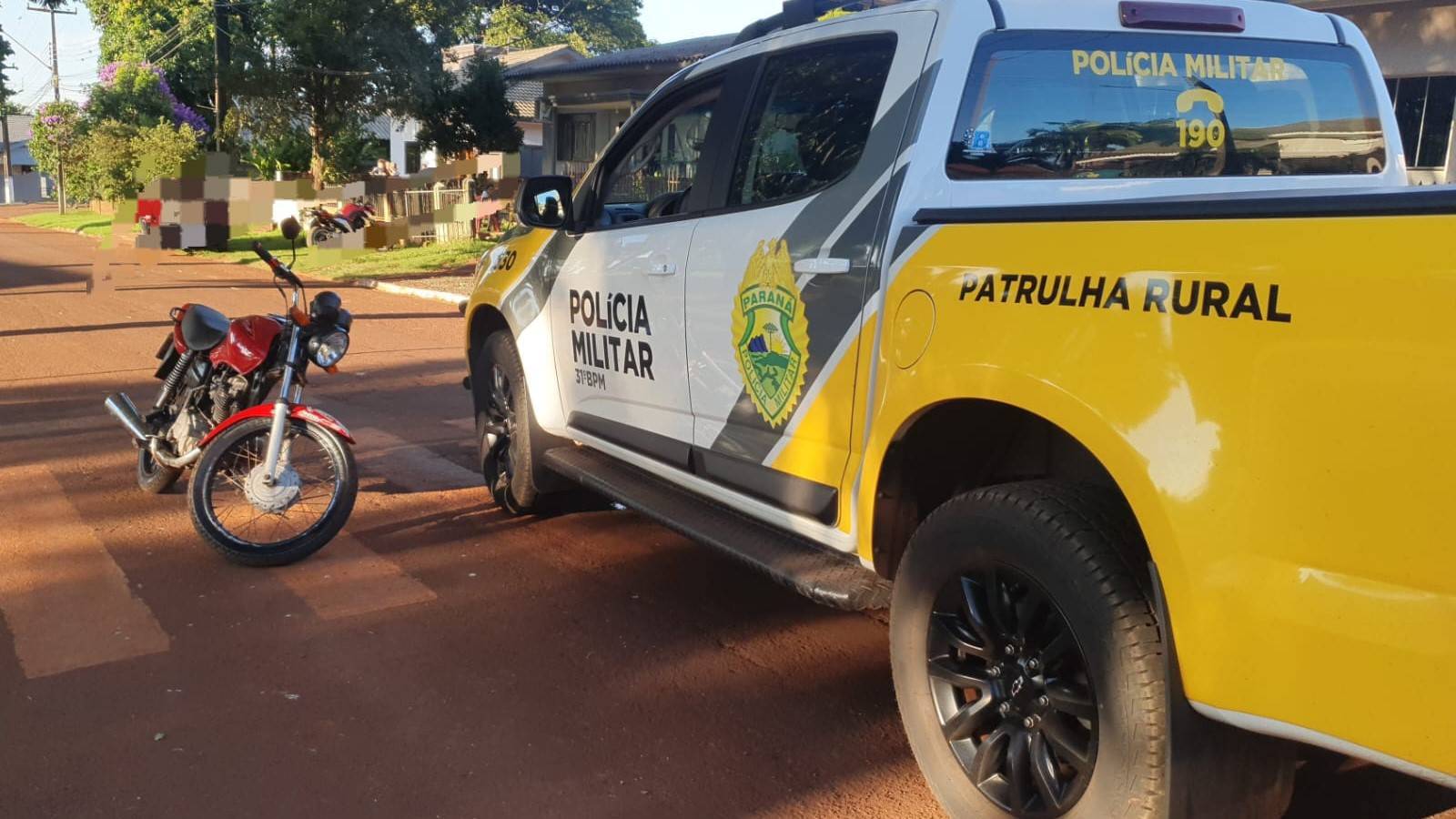 Patrulha Rural da PM de Corbélia realiza abordagem e recolhimento de motocicleta em Palmitópolis