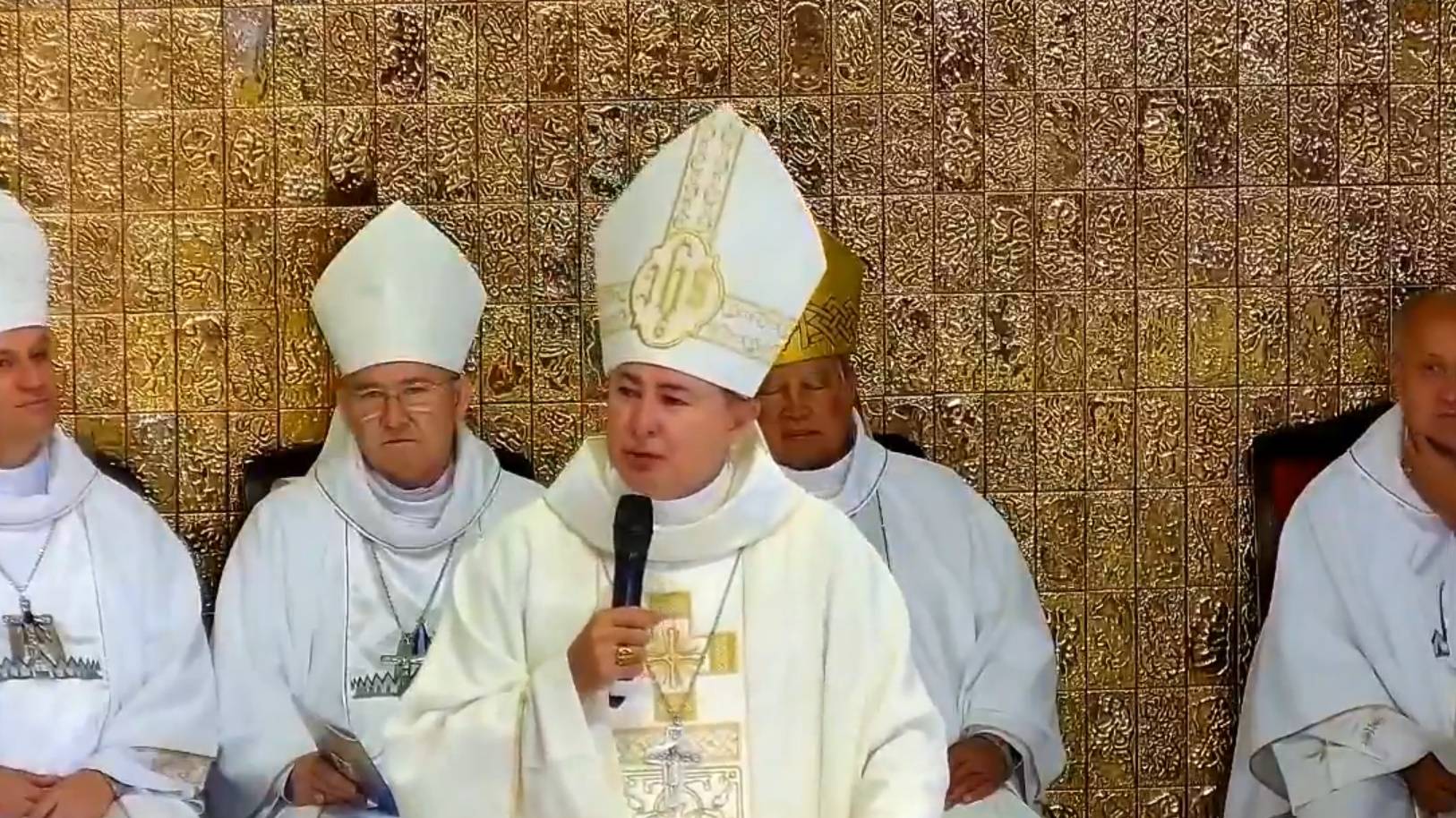 Ordena O Episcopal Do Monsenhor Reginei Jos Modolo Padre Zico Sot