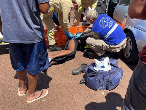 Motociclista de 37 anos fica ferido em forte colisão de trânsito no Bairro São Cristóvão em Cascavel